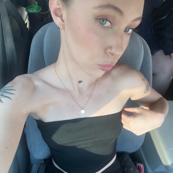 Meet your Posher, Payton - Picture 2 of 4